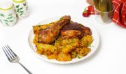 Классическая курица в духовке с картофелем