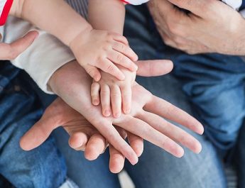 В Беларуси с 1 мая вырастут размеры государственных пособий семьям, воспитывающим детей