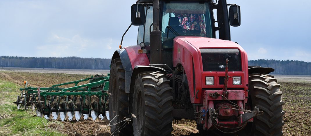 В поле — каждый гектар на счету