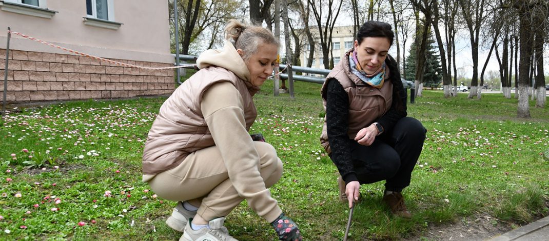 Республиканский субботник шагает по Лоеву!