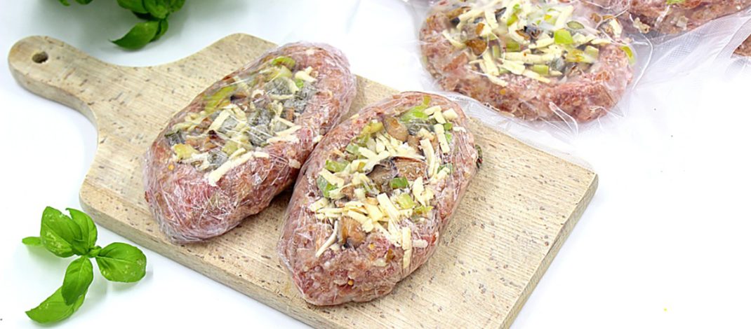 Лодочки из фарша с начинкой: заготовки