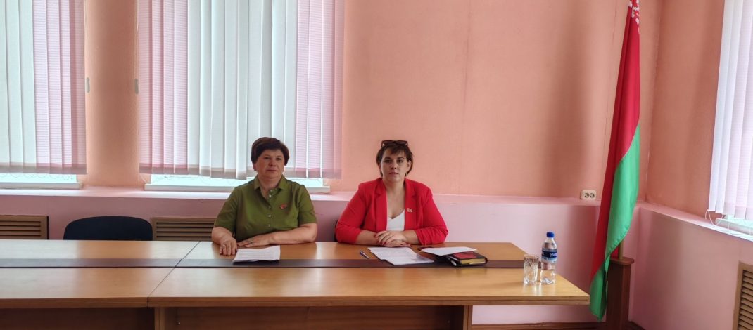 ИПГ района побывали в трудовых коллективах и учреждениях Лоевщины.