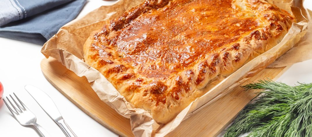 Пирог с картошкой и фаршем из дрожжевого теста