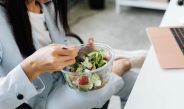 Белорусам рассказали, можно ли сократить обеденный перерыв и уйти с работы раньше