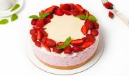 Клубничный чизкейк без выпечки с творожным сыром