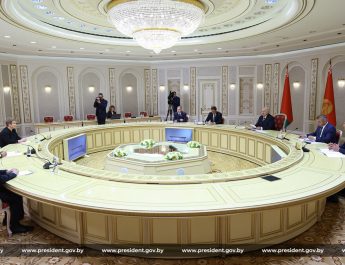 Президент Беларуси Александр Лукашенко 24 августа встретился с губернатором Архангельской области России Александром Цыбульским.