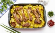 Свиные ребра с картошкой в духовке