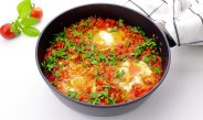 Шакшука: рецепт на сковороде