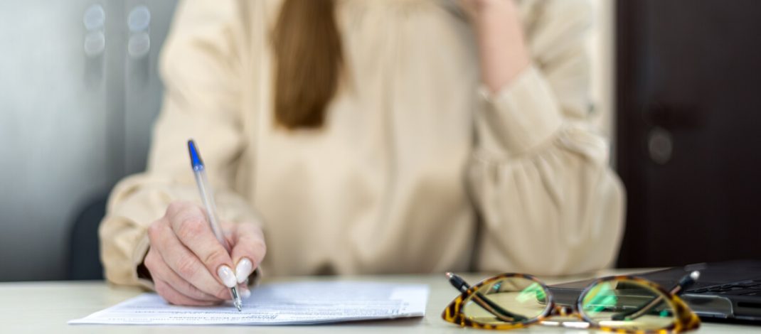Кому и когда предоставляется характеристика на работника, разъяснили в службе занятости