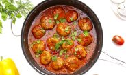 Фрикадельки из свинины в томатном соусе: нежные и сочные внутри
